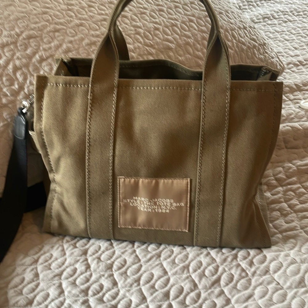 Marc Jacobs shoulder bag.. used about 3 times